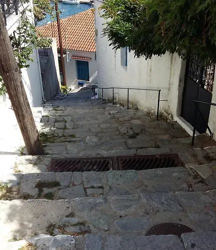 Chrysoula's Skiathos Town