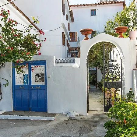 Guest house Chrysoula's Skiathos Town