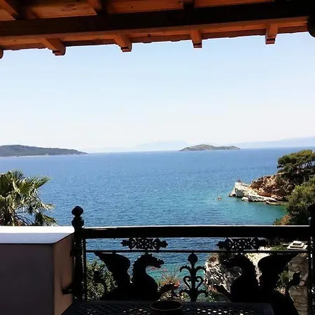 Cluborsa Chrysoula's 3* Skiathos Town
