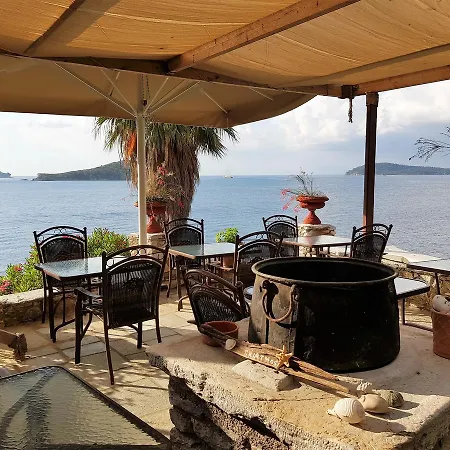 Cluborsa Chrysoula's 3* Skiathos Town