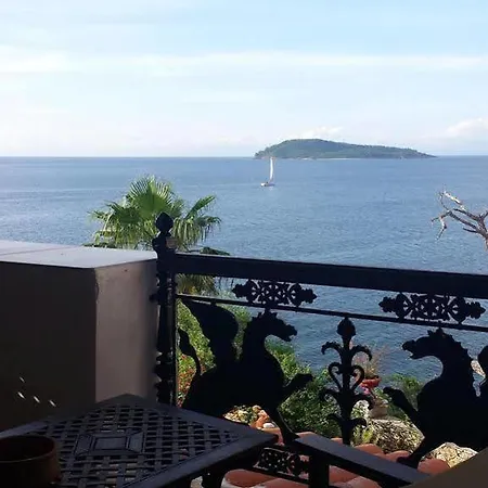 Chrysoula's Penzion Skiathos